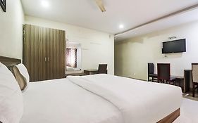 Hotel O Thilothama Grand